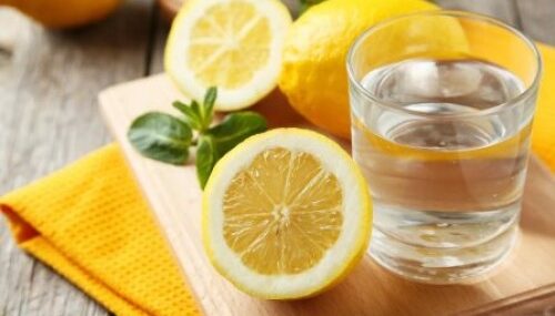 what is the benefits of lemon in water
